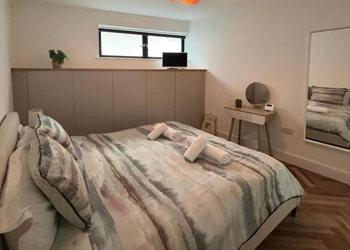 Coastal Retreat, Torquay - Anstey Cottage